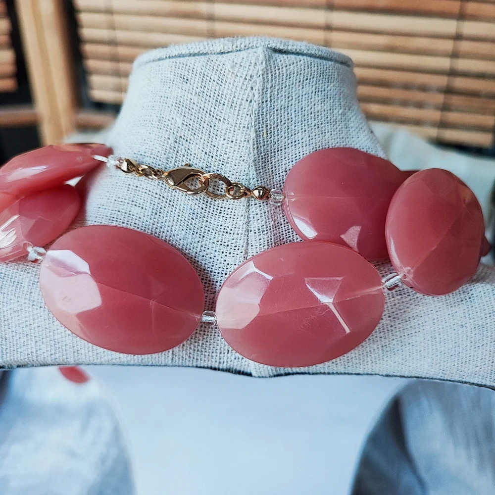 Salmon Color Faceted Translucent Acrylic Lucite Large Oval Flat Bead Necklace
